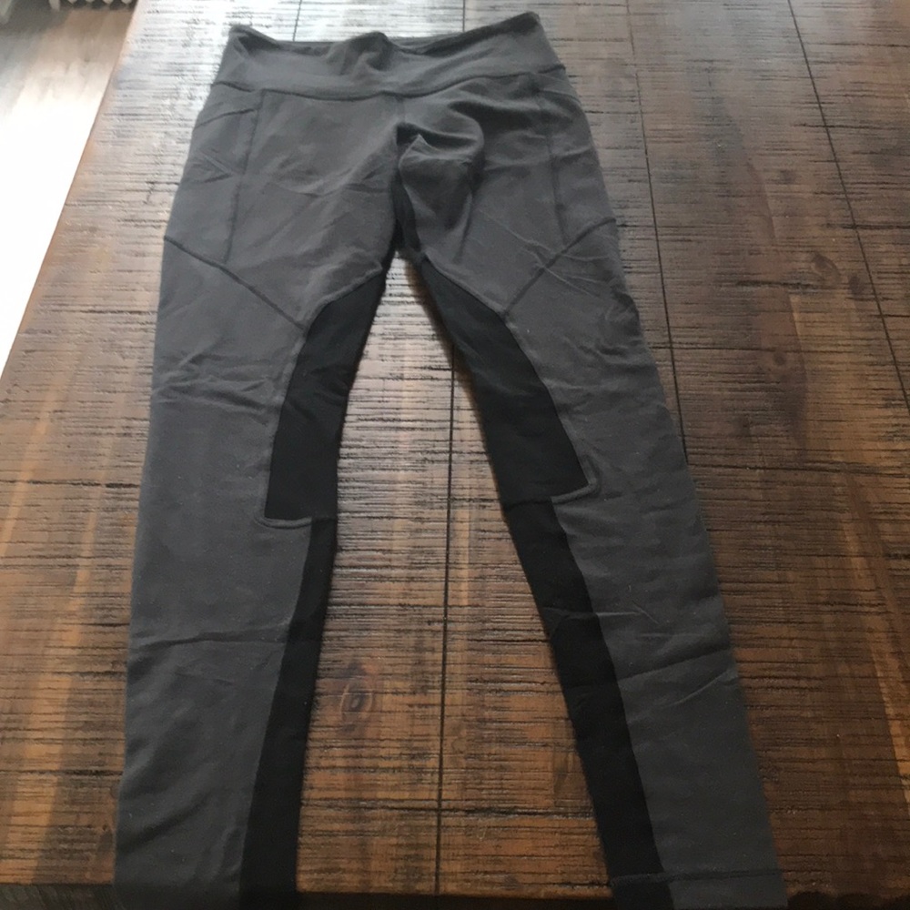 Lululemon size 6 legging full on luon